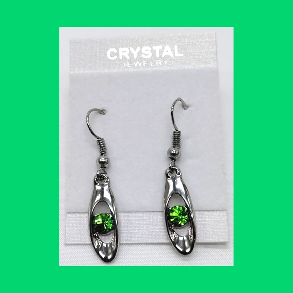 NEW Peridot Green Cubic Zirconia and White Gold Drop Earrings - Picture 2 of 9